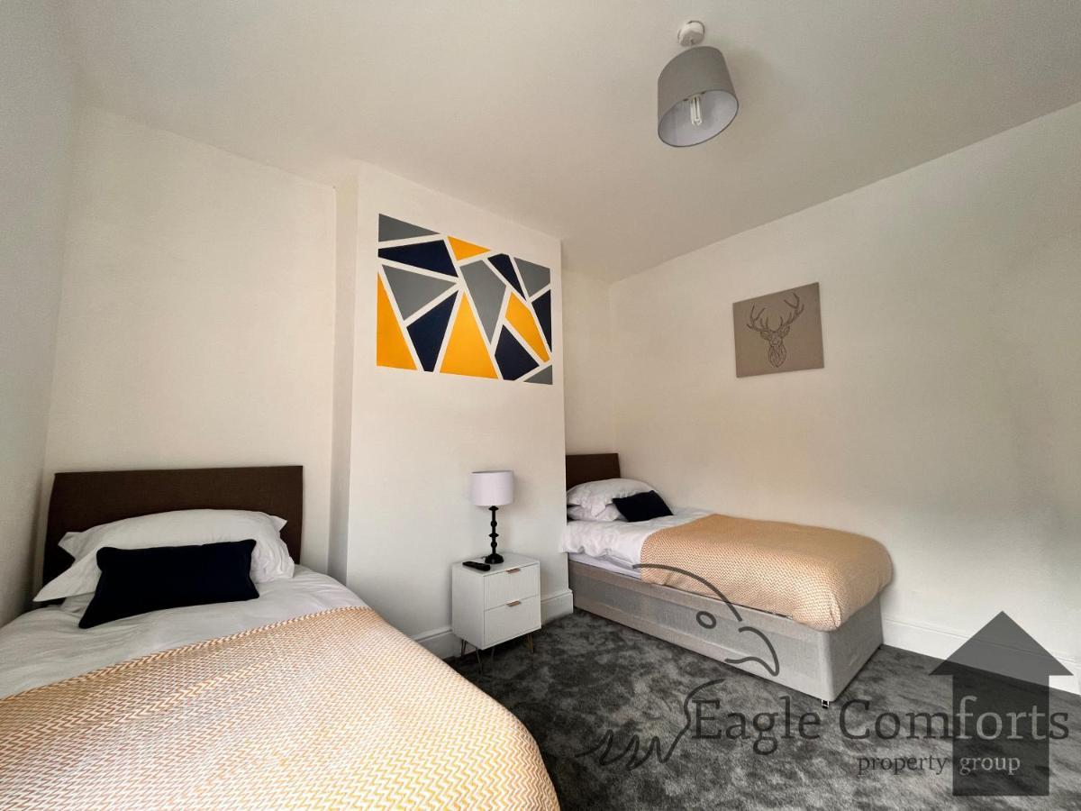 שפילד Scott House- 5 Bedrooms- Pool Table מראה חיצוני תמונה